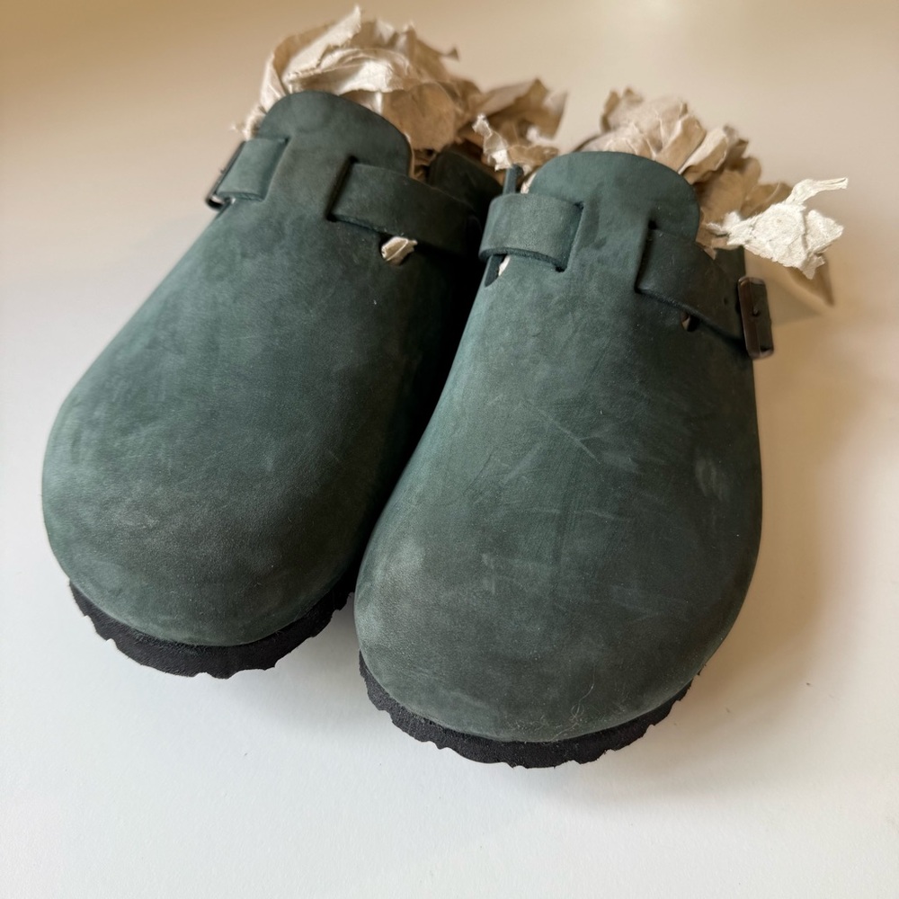 Naot Aviv Suede Green Leather Clogs Size 40.5/9